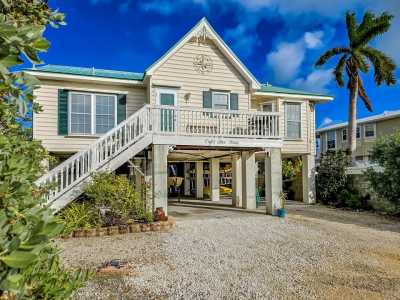 Home For Sale in Ramrod Key, Florida