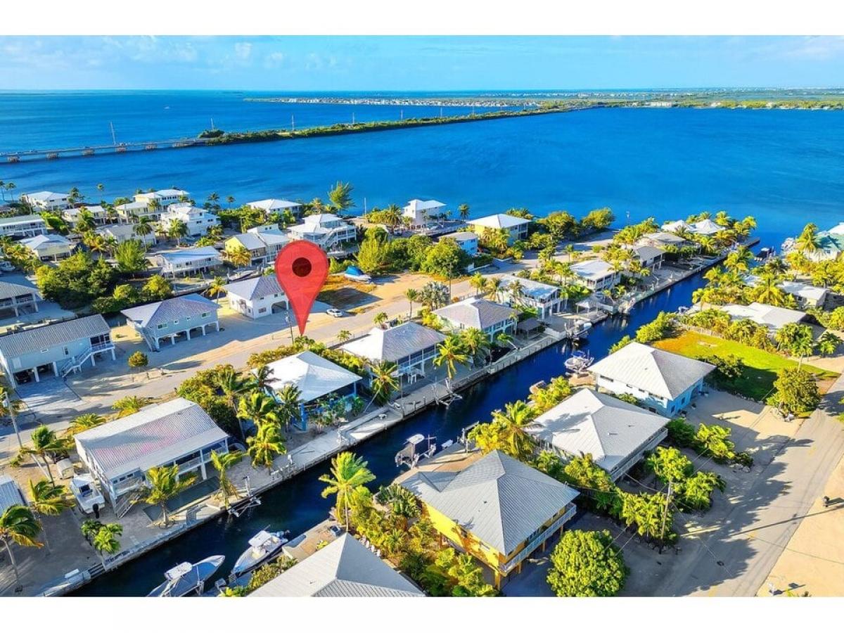 Picture of Home For Sale in Big Pine Key, Florida, United States