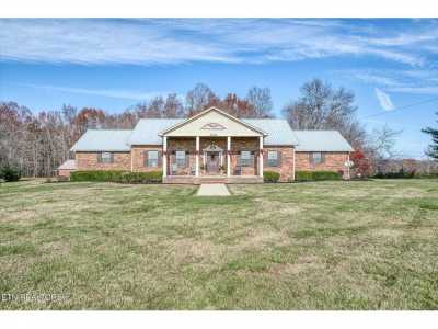 Home For Sale in Jamestown, Tennessee