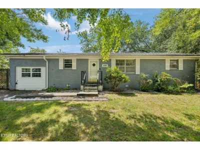 Home For Sale in Mcminnville, Tennessee