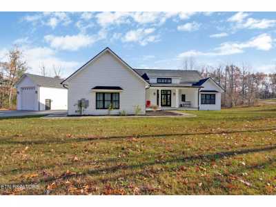 Home For Sale in Crab Orchard, Tennessee