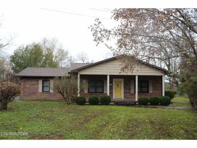 Home For Sale in Jamestown, Tennessee