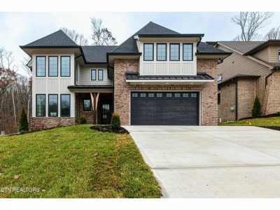 Home For Sale in Knoxville, Tennessee