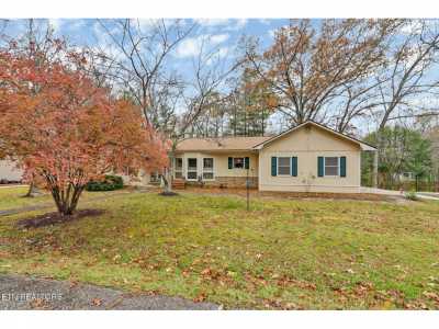 Home For Sale in Fairfield Glade, Tennessee