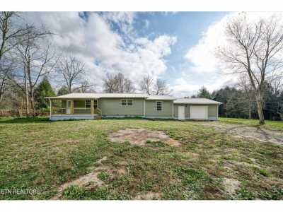 Home For Sale in Grimsley, Tennessee