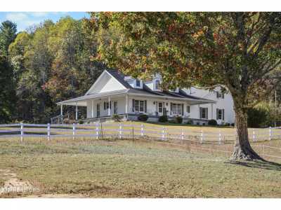 Home For Sale in Oakdale, Tennessee