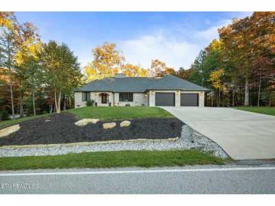 Home For Sale in Crossville, Tennessee