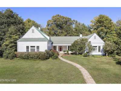 Home For Sale in Athens, Tennessee