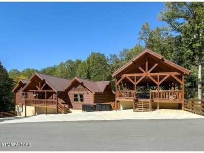 Home For Sale in Sevierville, Tennessee