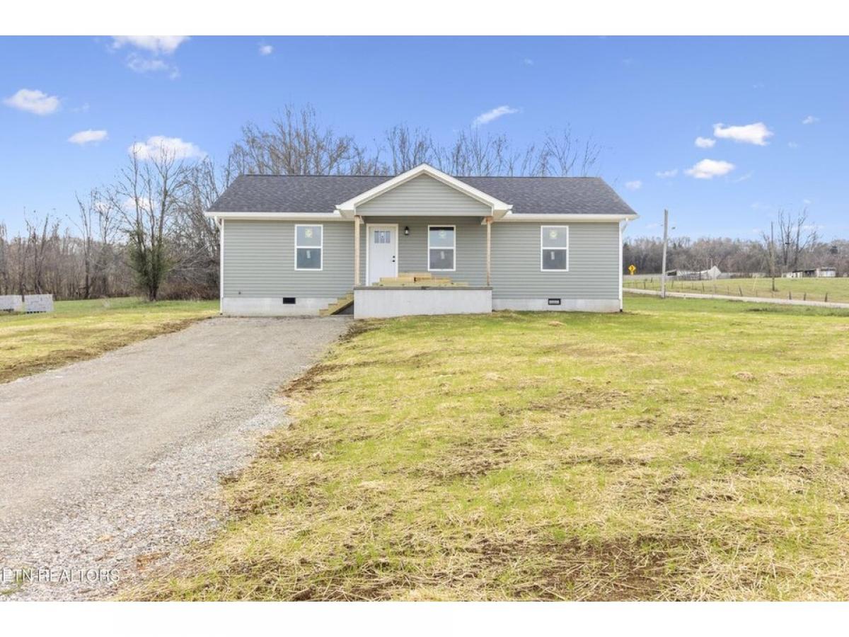 Picture of Home For Sale in Pall Mall, Tennessee, United States