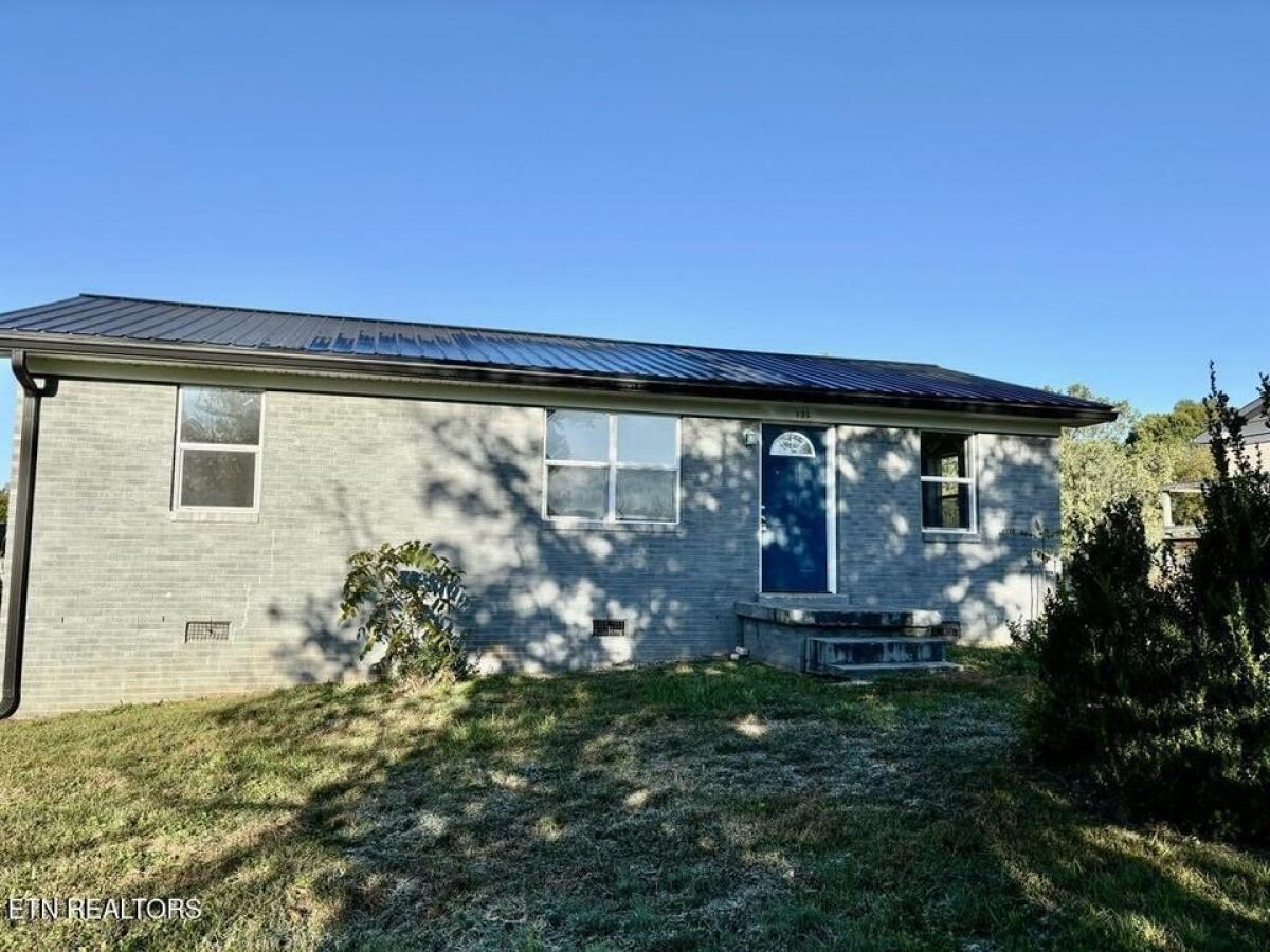 Picture of Home For Sale in Red Boiling Springs, Tennessee, United States