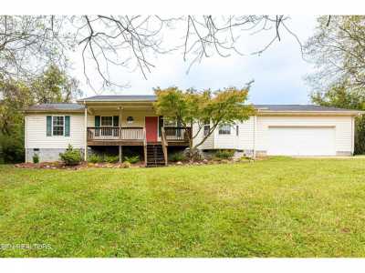 Home For Sale in Knoxville, Tennessee