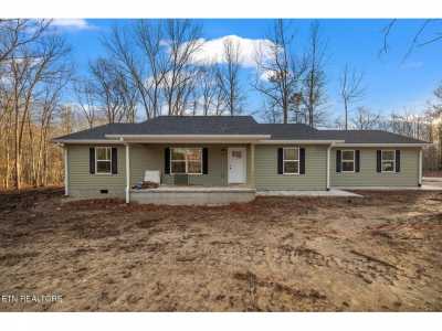 Home For Sale in Grimsley, Tennessee