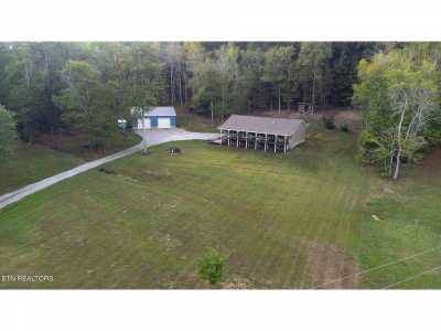 Home For Sale in Philadelphia, Tennessee