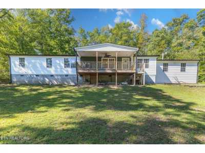 Home For Sale in Lenoir City, Tennessee