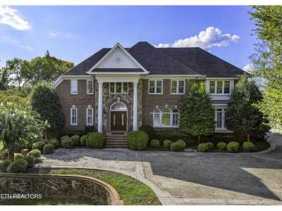 Home For Sale in Harrison, Tennessee