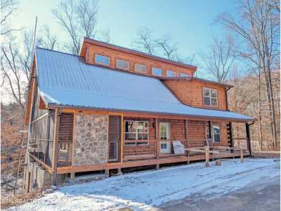 Home For Sale in Pigeon Forge, Tennessee