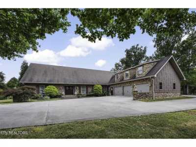 Home For Sale in Athens, Tennessee