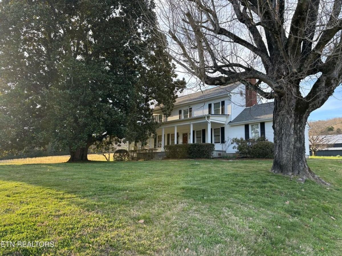 Picture of Home For Sale in Knoxville, Tennessee, United States