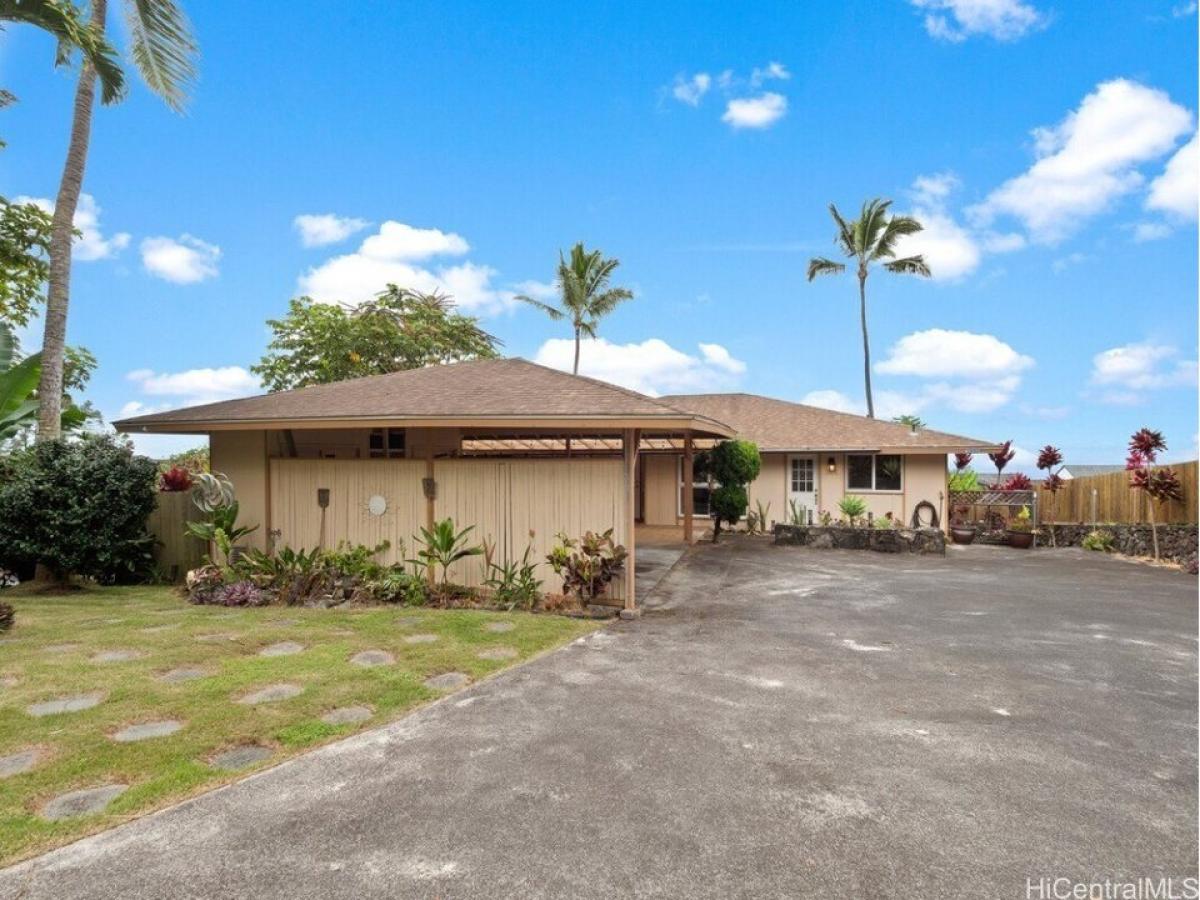 Picture of Home For Sale in Kailua Kona, Hawaii, United States