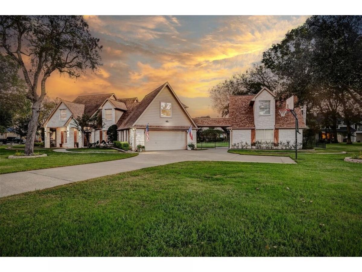 Picture of Home For Sale in Richmond, Texas, United States