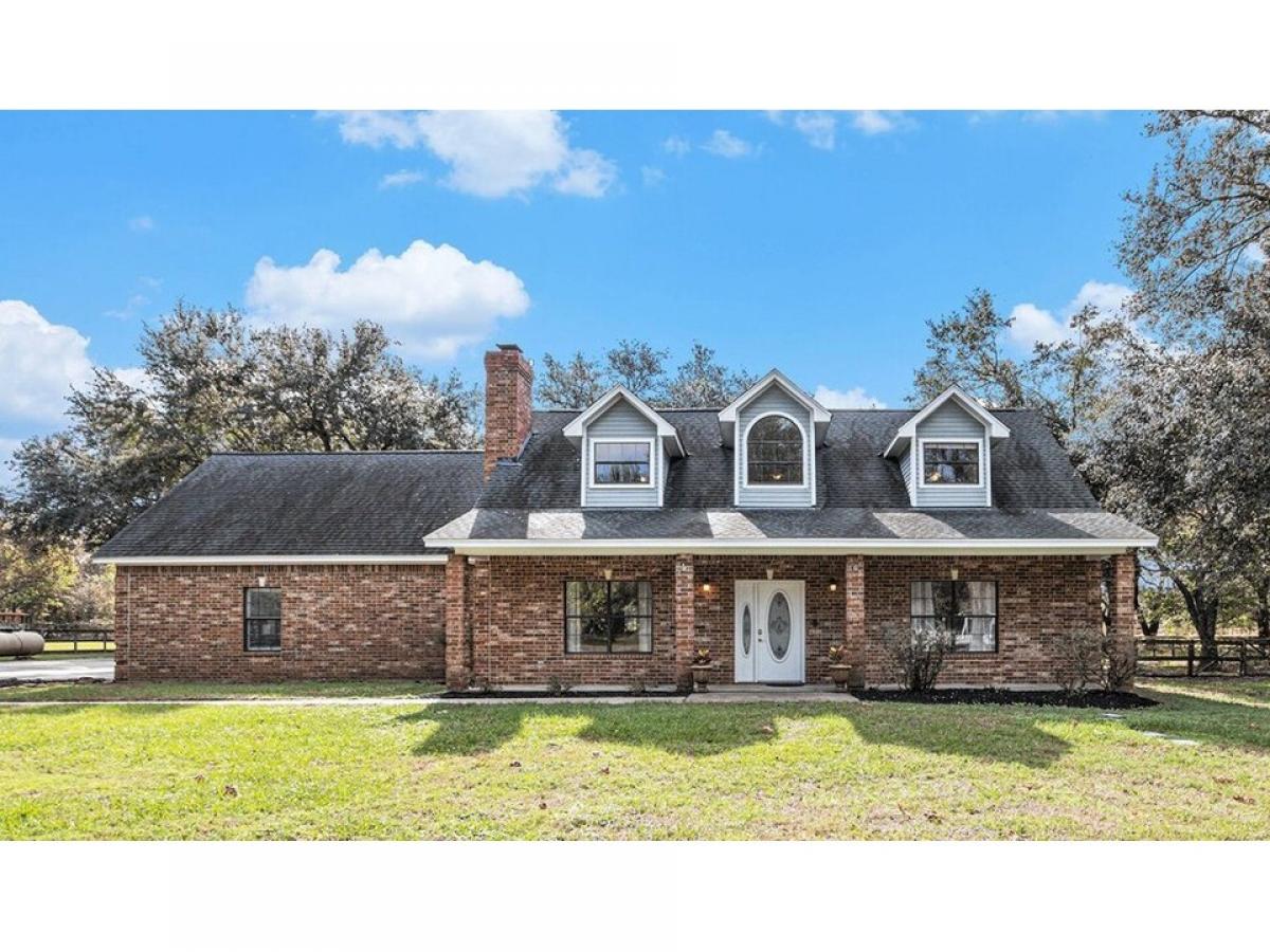 Picture of Home For Sale in Tomball, Texas, United States