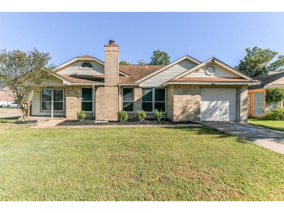 Picture of Home For Sale in La Porte, Texas, United States