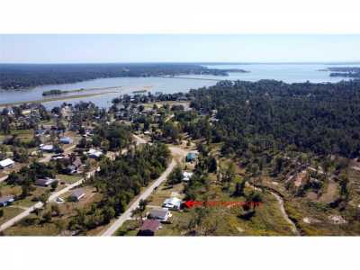 Home For Sale in Onalaska, Texas