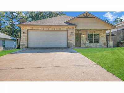 Home For Sale in Huntsville, Texas