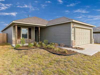 Home For Sale in Tomball, Texas