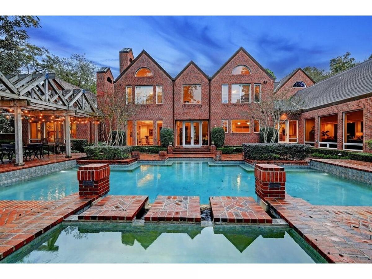 Picture of Home For Sale in Sugar Land, Texas, United States