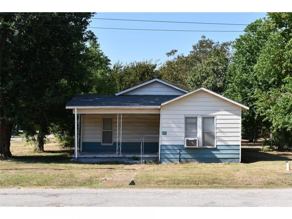 Picture of Home For Sale in Lexington, Texas, United States