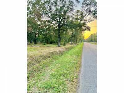 Residential Land For Sale in Splendora, Texas