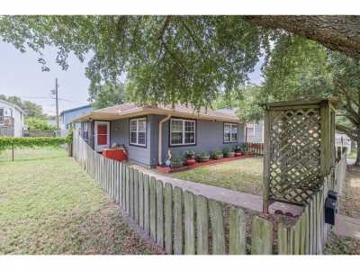 Home For Rent in Galveston, Texas