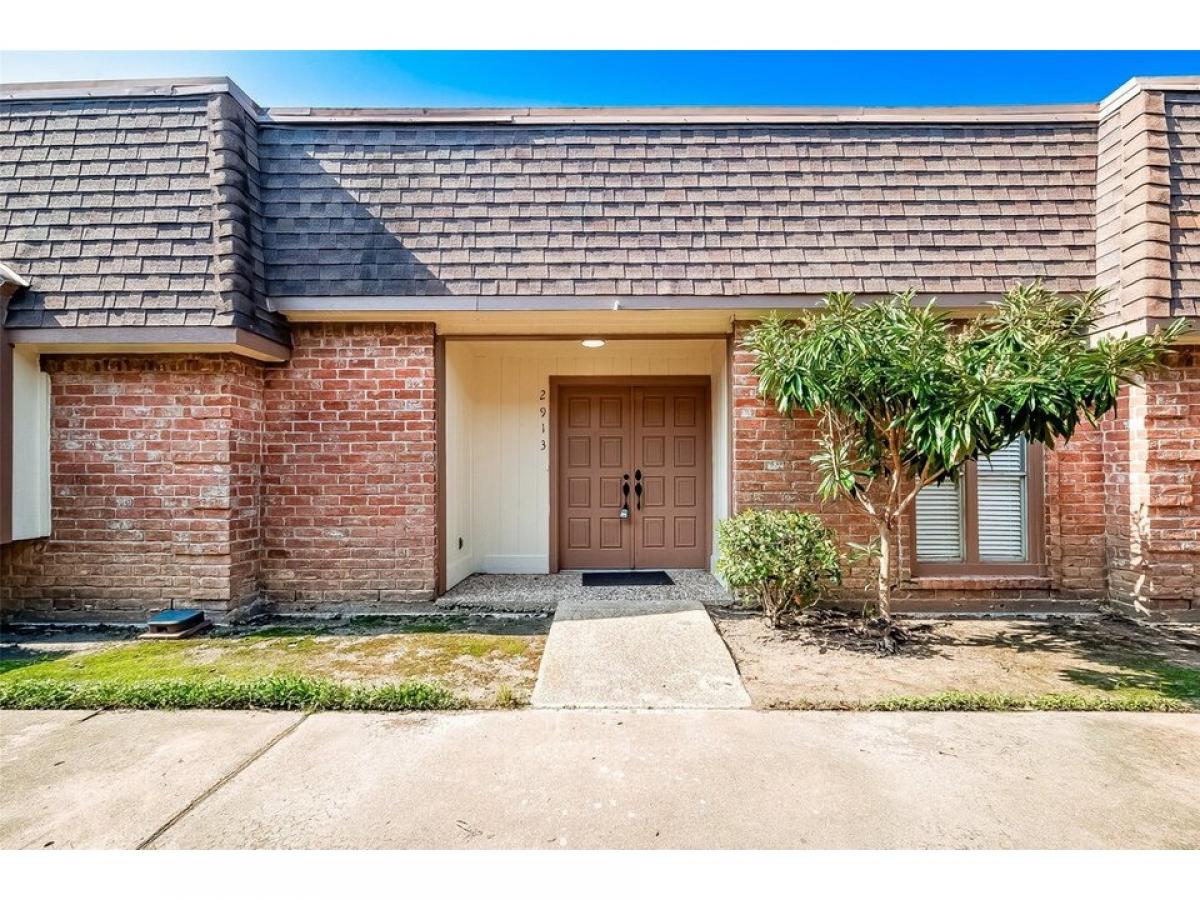 Picture of Home For Sale in Missouri City, Texas, United States