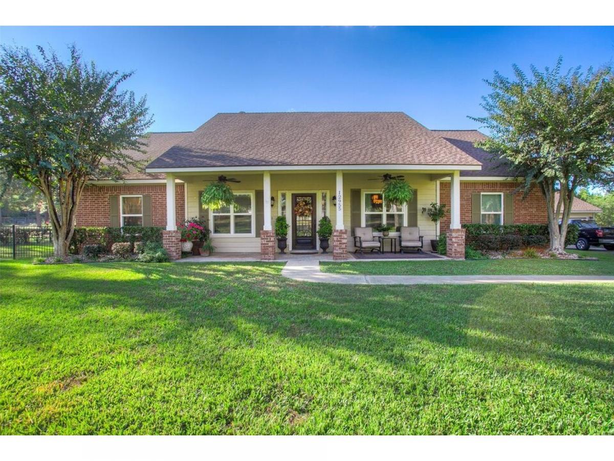 Picture of Home For Sale in Conroe, Texas, United States