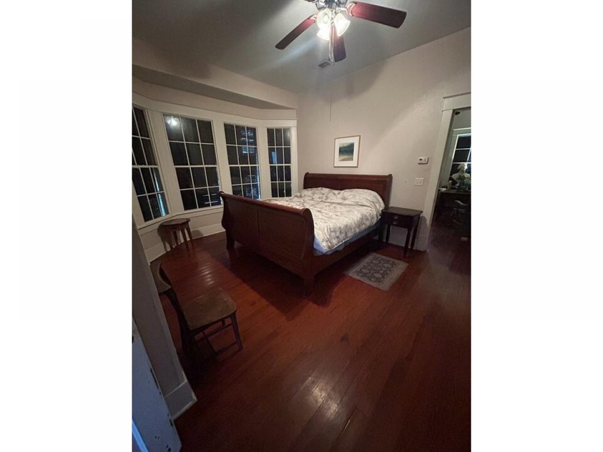 Picture of Home For Sale in Galveston, Texas, United States