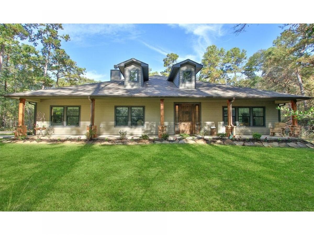 Picture of Home For Sale in Magnolia, Texas, United States