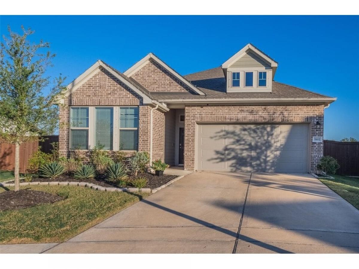 Picture of Home For Sale in Manvel, Texas, United States