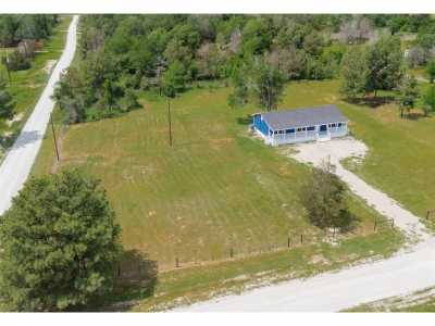 Home For Sale in Bedias, Texas