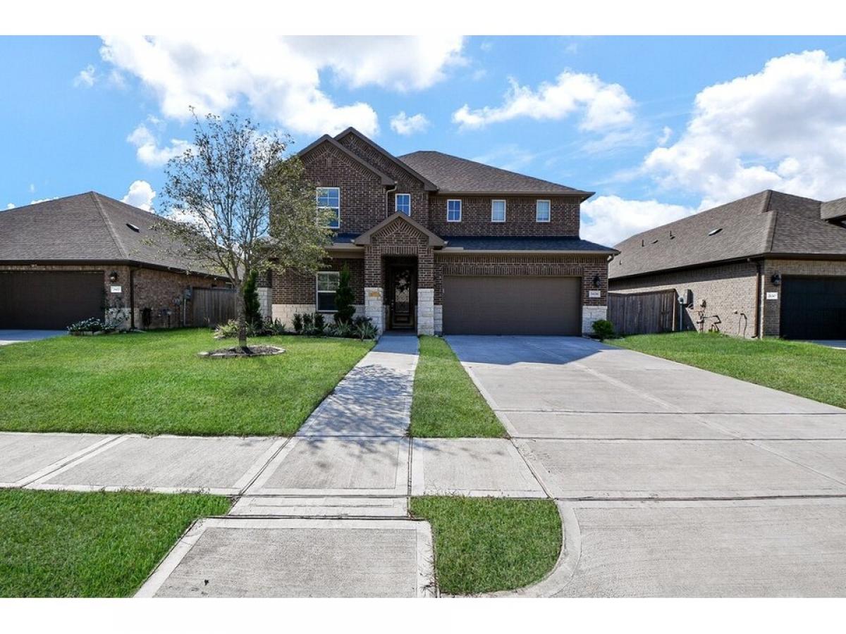 Picture of Home For Sale in Pearland, Texas, United States