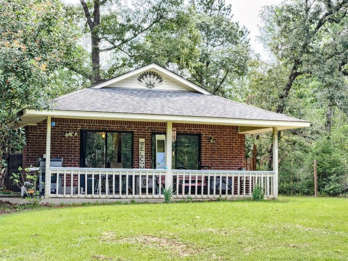 Picture of Home For Sale in Willis, Texas, United States