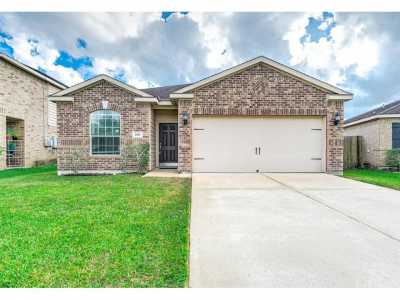 Home For Sale in Rosharon, Texas