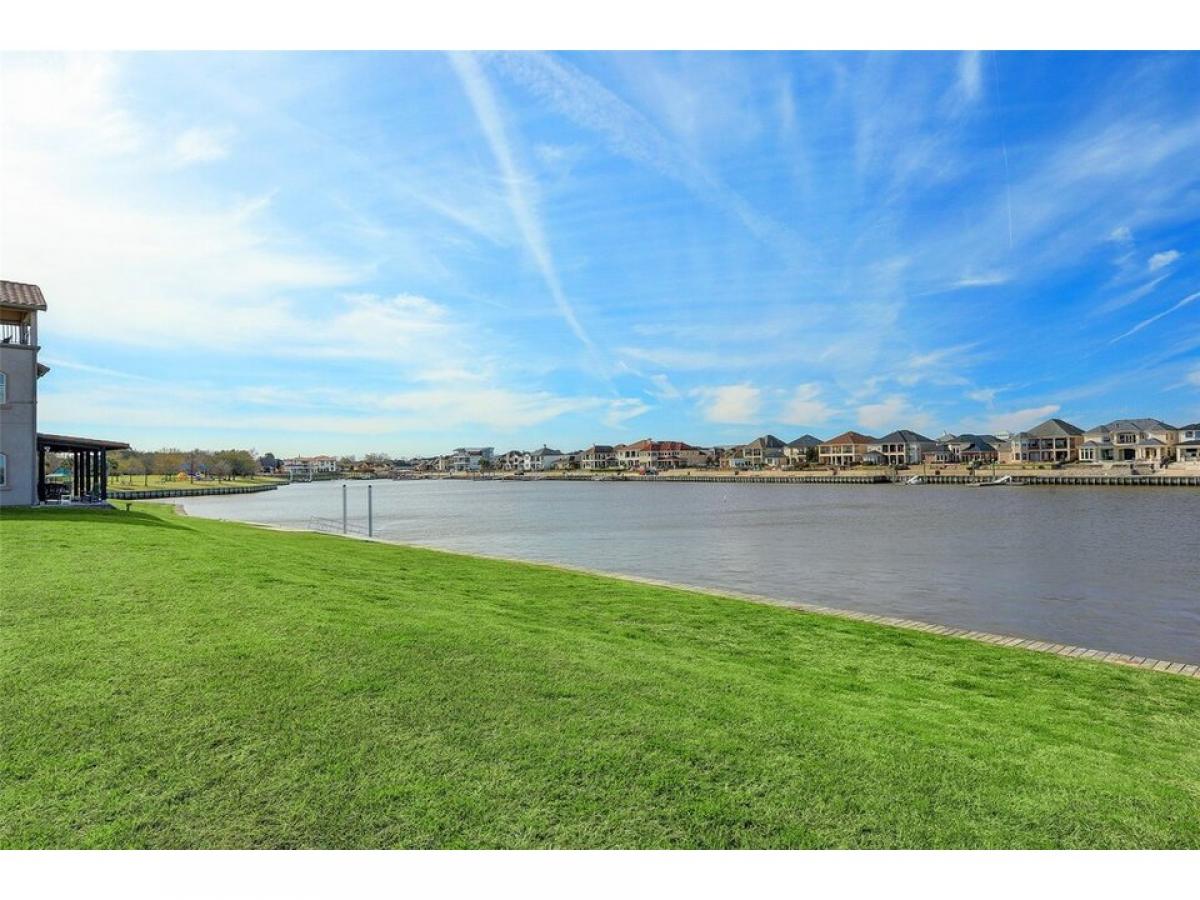 Picture of Residential Land For Sale in League City, Texas, United States