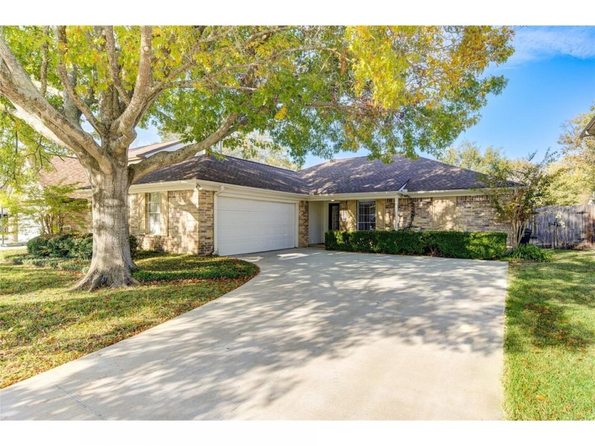 Picture of Home For Sale in Sugar Land, Texas, United States