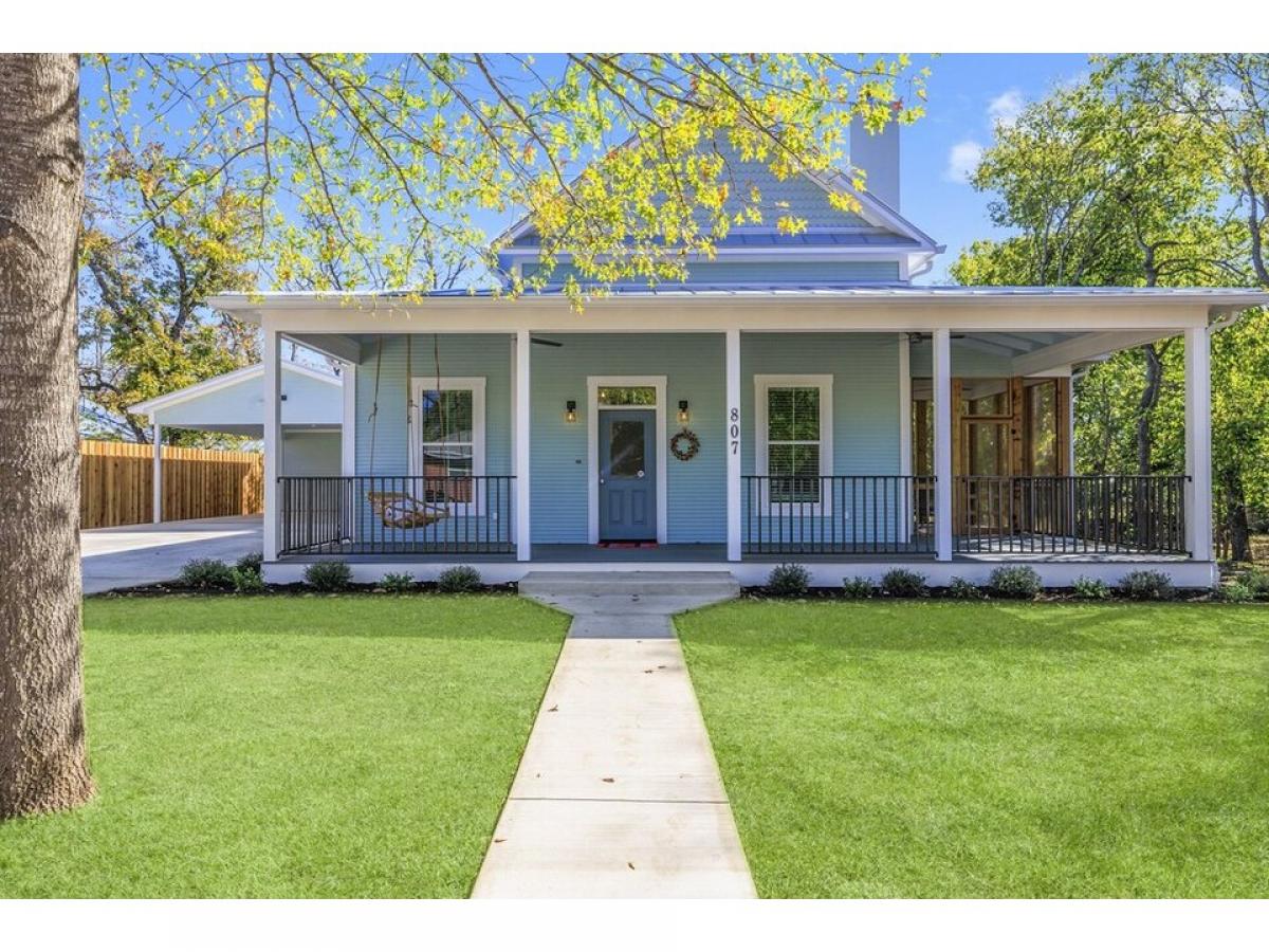 Picture of Home For Sale in Fredericksburg, Texas, United States