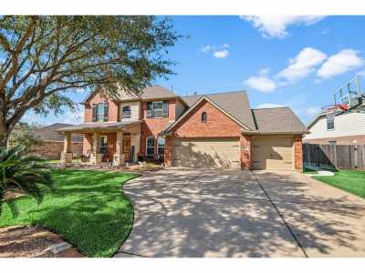 Home For Sale in Tomball, Texas