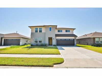 Home For Sale in Rosharon, Texas