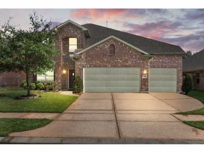 Home For Sale in Tomball, Texas