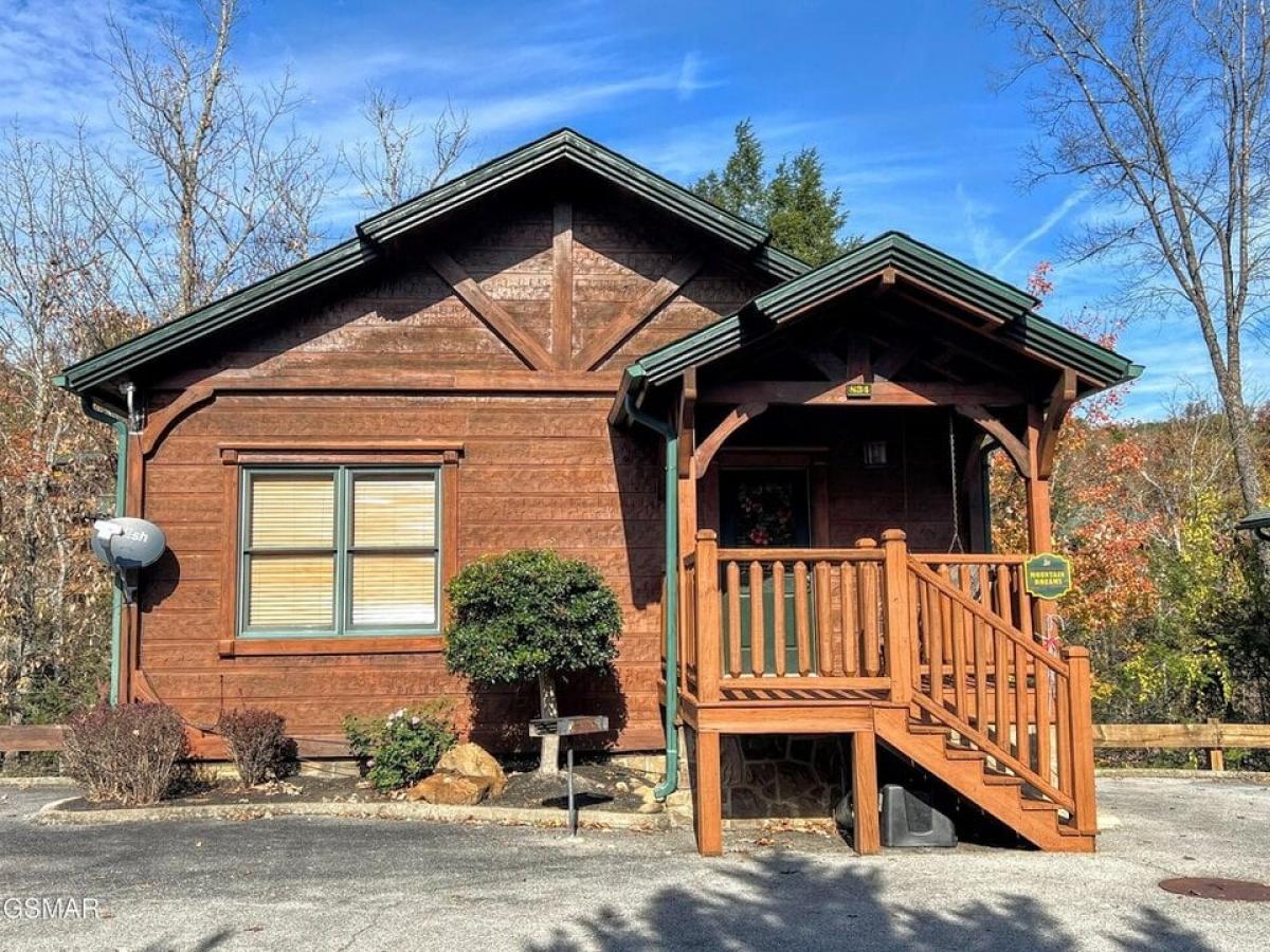 Picture of Home For Sale in Gatlinburg, Tennessee, United States